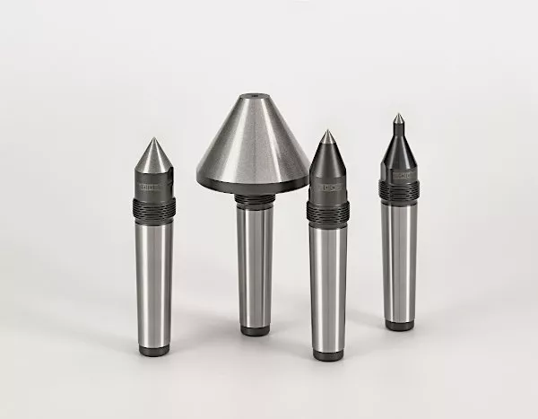 Pointes Fixes en acier Trempe